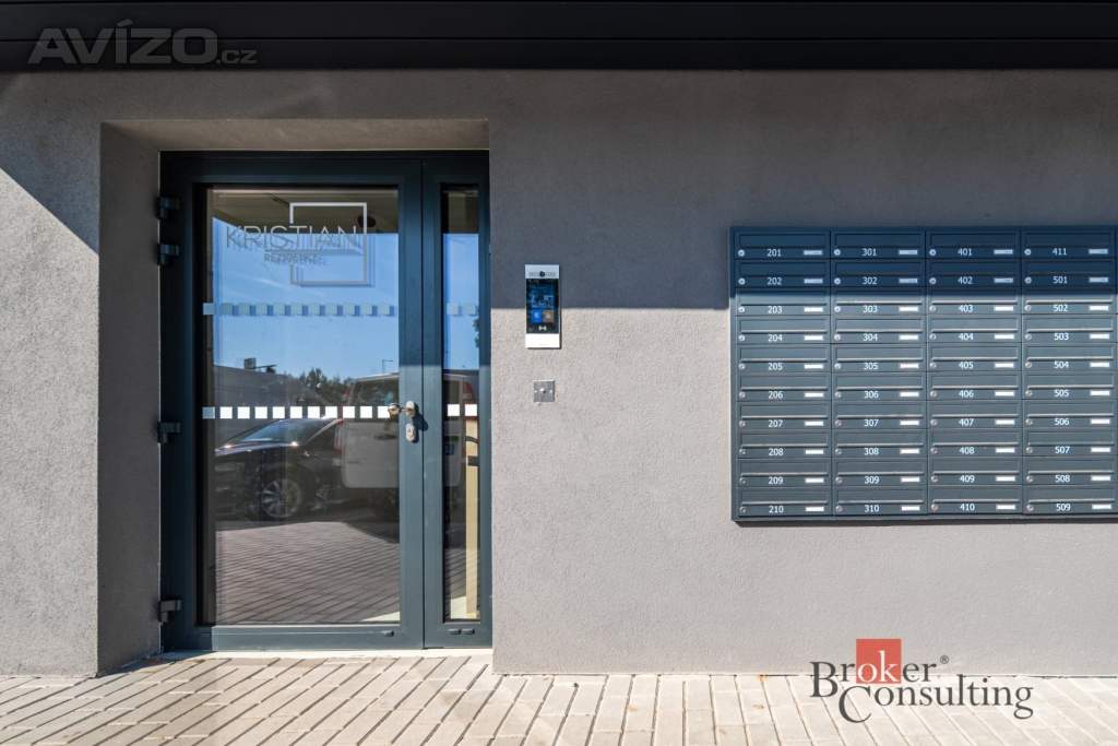 Foto inzerátu Pronájem bytu 1+kk 29 m², Hradec Králové