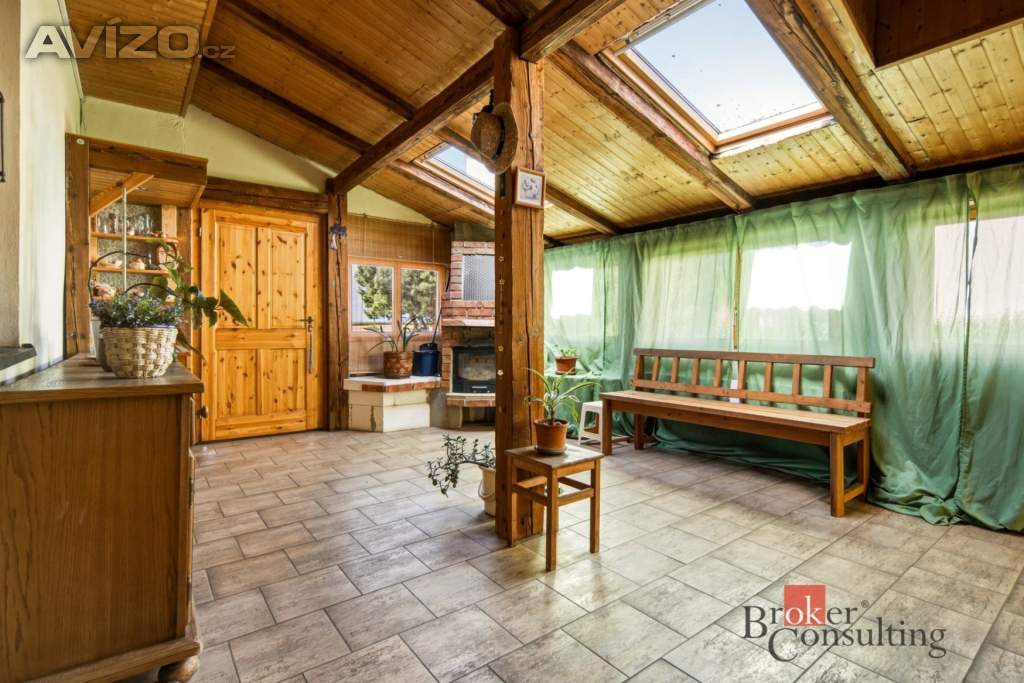 Foto inzerátu Prodej rodinného domu 270 m², Krchleby