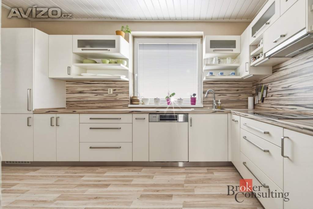 Foto inzerátu Prodej rodinného domu 270 m², Krchleby