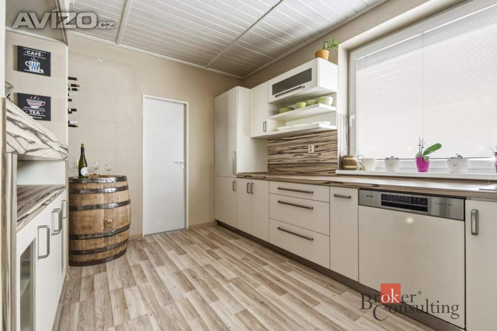 Foto inzerátu Prodej rodinného domu 270 m², Krchleby