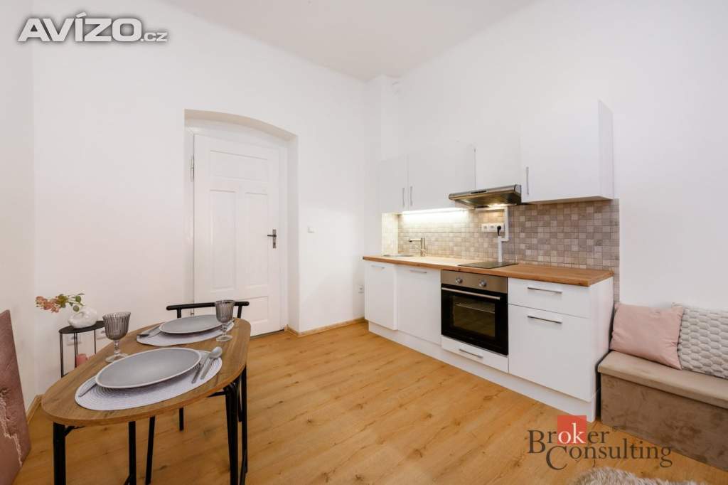 Foto inzerátu Prodej bytu 1+kk 27 m², Plzeň