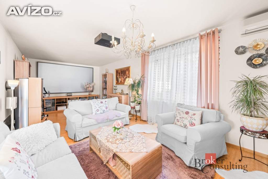 Foto inzerátu Prodej rodinného domu 322 m², Plzeň