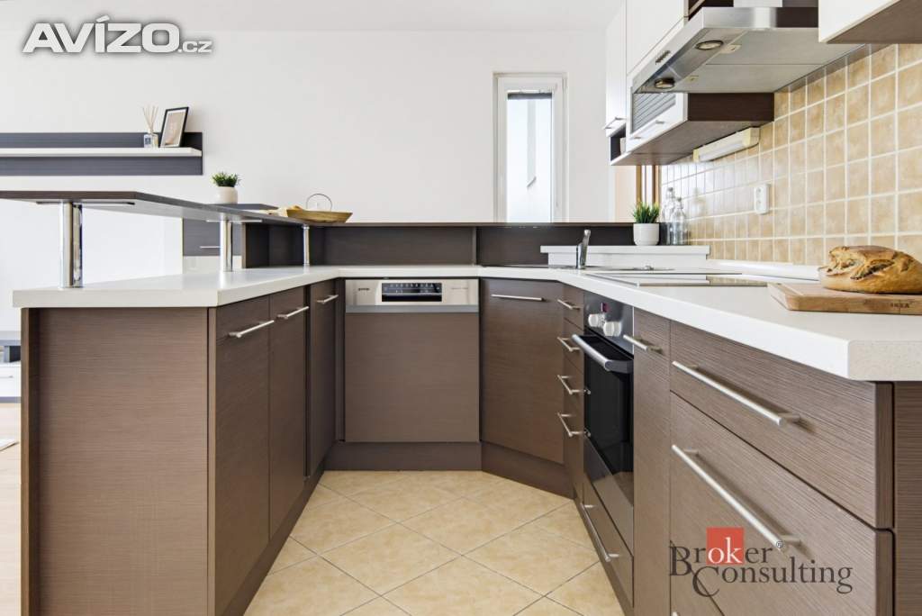 Pronájem bytu 2+kk 62 m², Hradec Králové