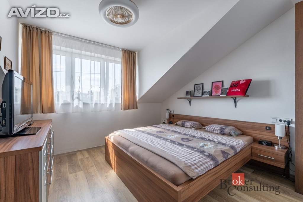 Foto inzerátu Prodej rodinného domu 166 m², Mokrá-Horákov