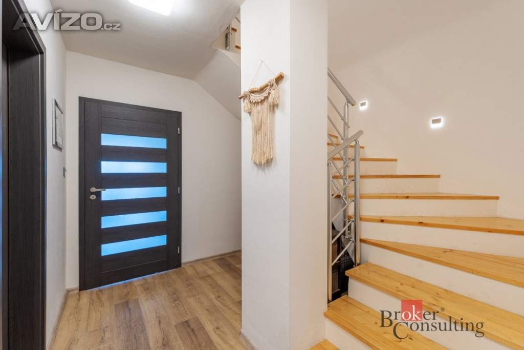 Foto inzerátu Prodej rodinného domu 166 m², Mokrá-Horákov