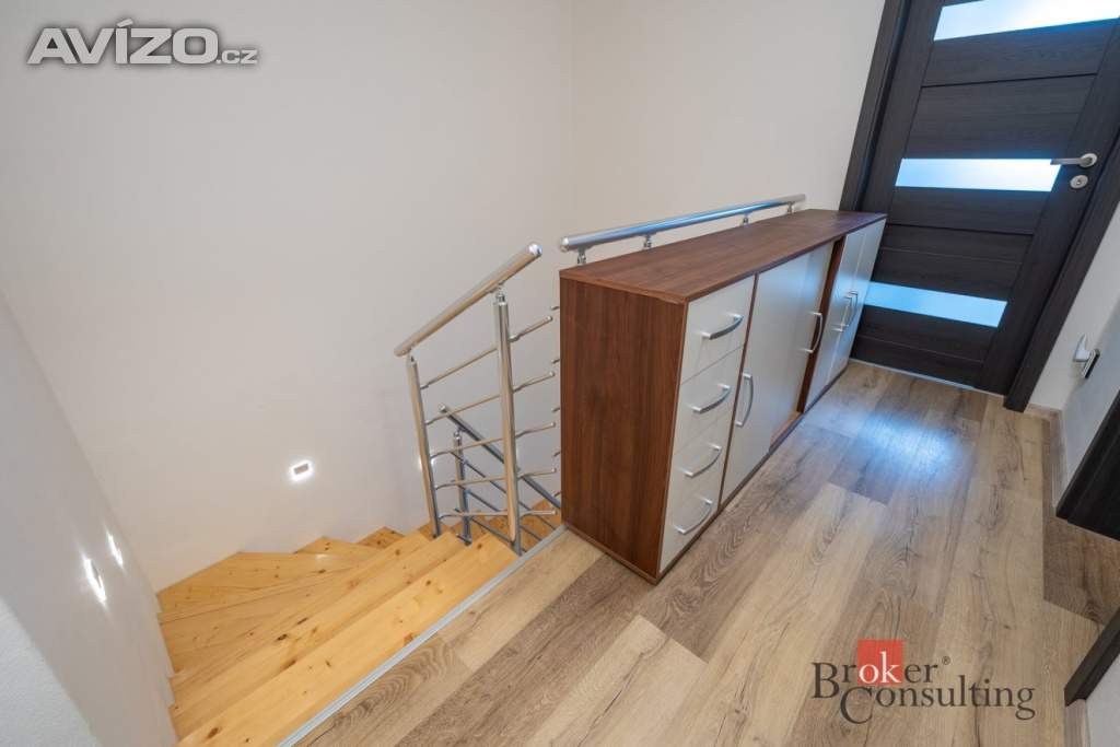 Foto inzerátu Prodej rodinného domu 166 m², Mokrá-Horákov