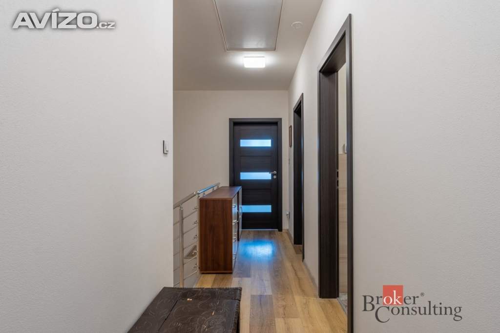 Foto inzerátu Prodej rodinného domu 166 m², Mokrá-Horákov