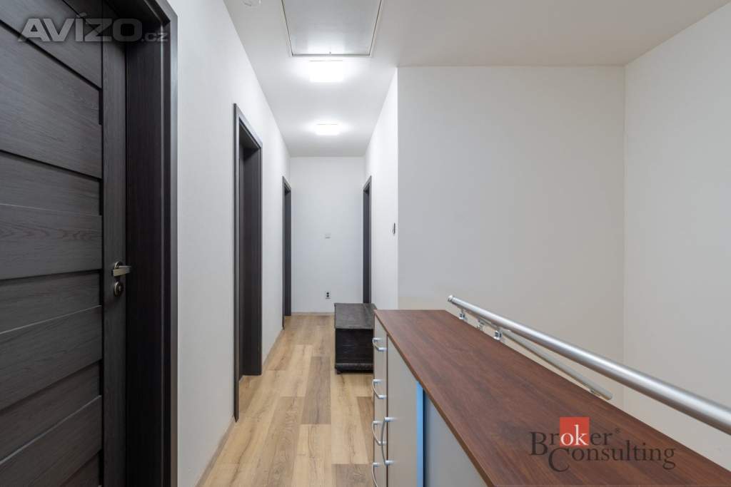 Foto inzerátu Prodej rodinného domu 166 m², Mokrá-Horákov