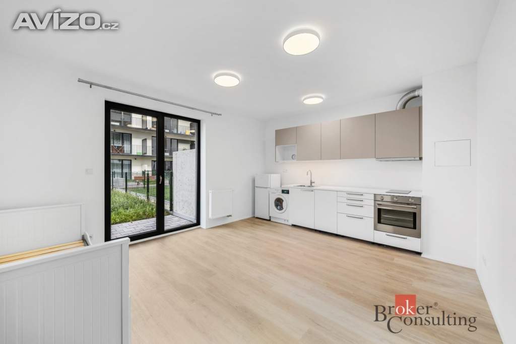 Pronájem bytu 1+kk 28 m², Plzeň