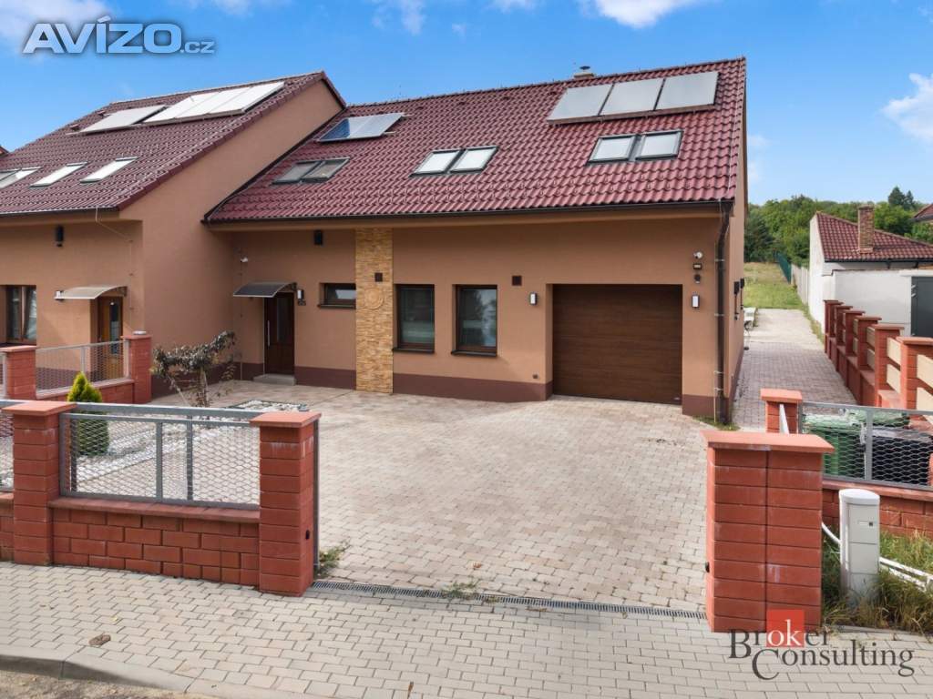 Foto inzerátu Prodej rodinného domu 466 m², Pozořice