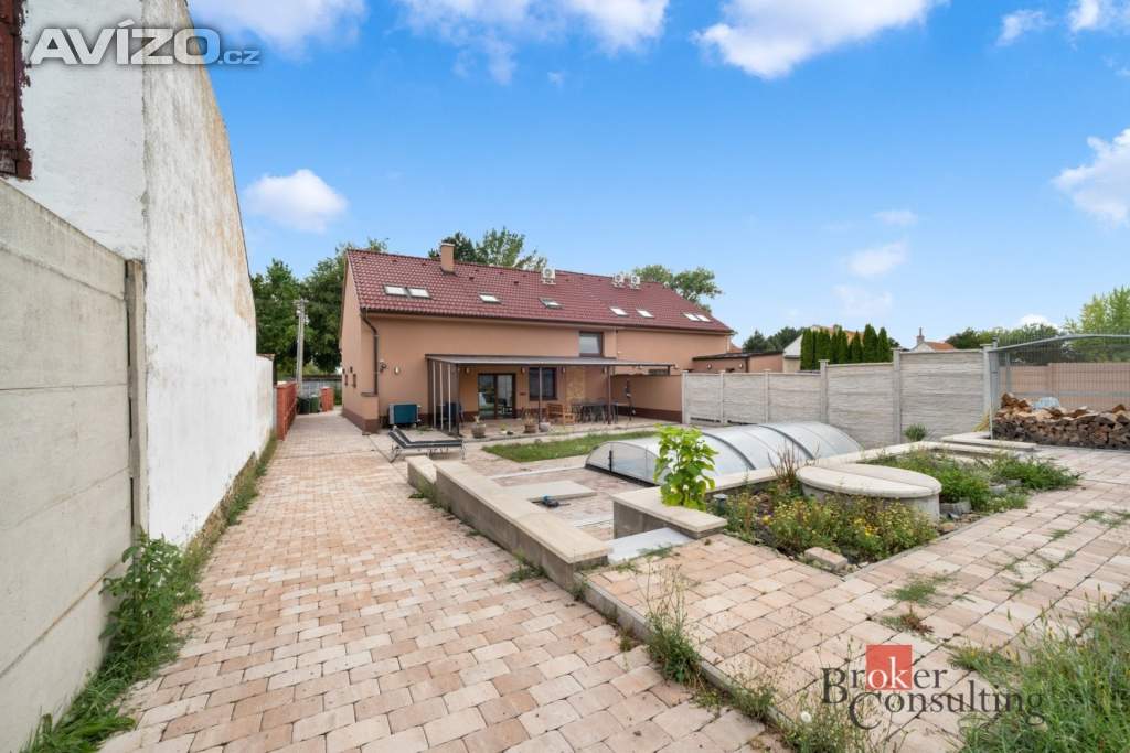 Foto inzerátu Prodej rodinného domu 466 m², Pozořice