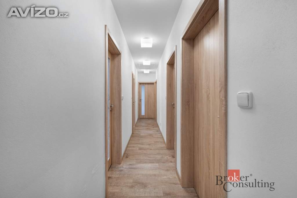Foto inzerátu Prodej rodinného domu 466 m², Pozořice