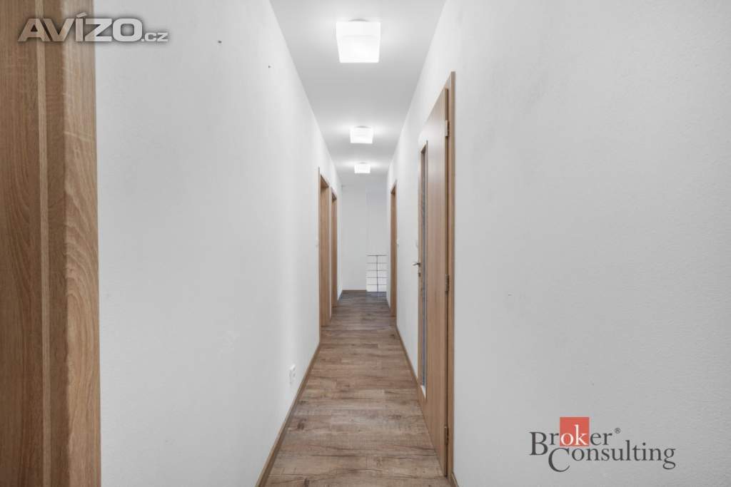 Foto inzerátu Prodej rodinného domu 466 m², Pozořice