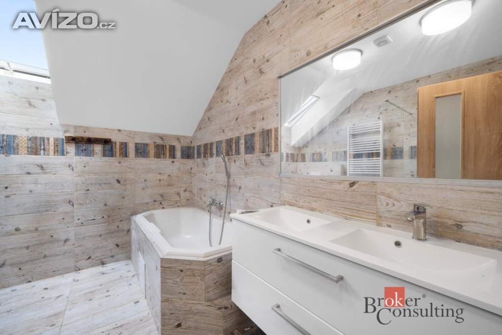 Foto inzerátu Prodej rodinného domu 466 m², Pozořice