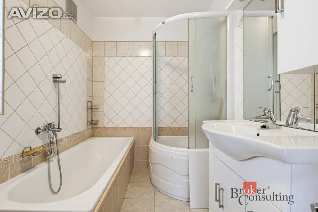 Foto inzerátu Prodej rodinného domu 262 m², Vlastislav