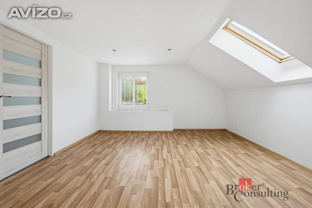 Foto inzerátu Prodej rodinného domu 262 m², Vlastislav