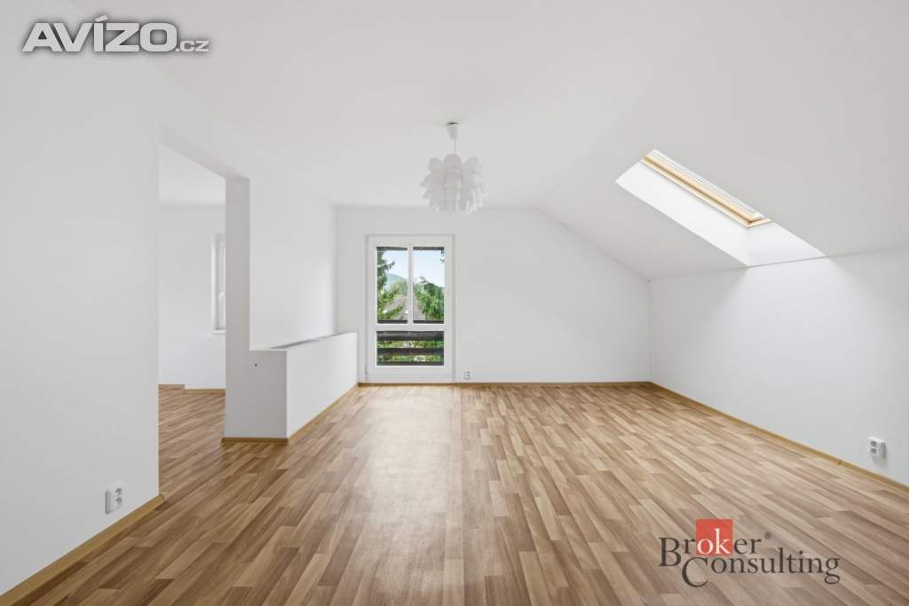 Foto inzerátu Prodej rodinného domu 262 m², Vlastislav