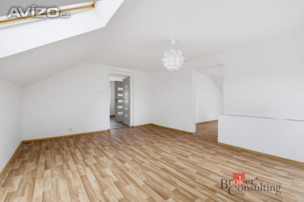 Foto inzerátu Prodej rodinného domu 262 m², Vlastislav