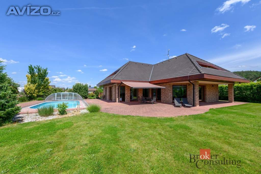 Prodej rodinného domu 372 m², Štěnovice