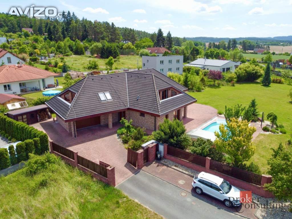 Foto inzerátu Prodej rodinného domu 372 m², Štěnovice