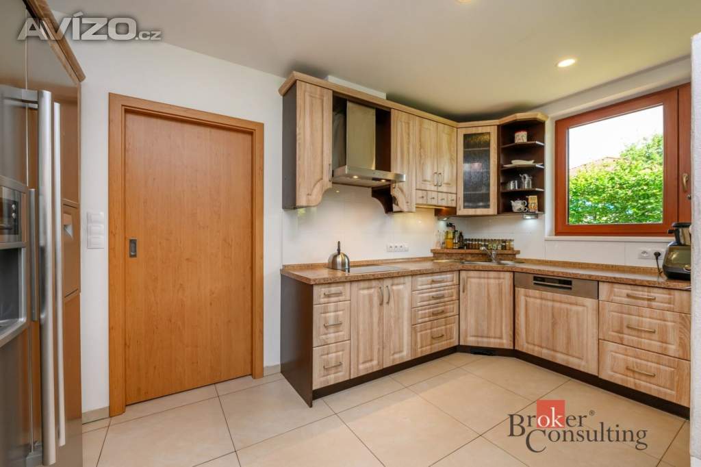 Foto inzerátu Prodej rodinného domu 372 m², Štěnovice