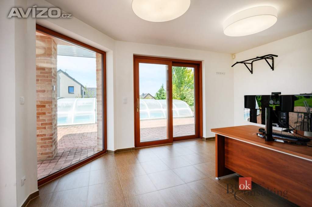 Foto inzerátu Prodej rodinného domu 372 m², Štěnovice
