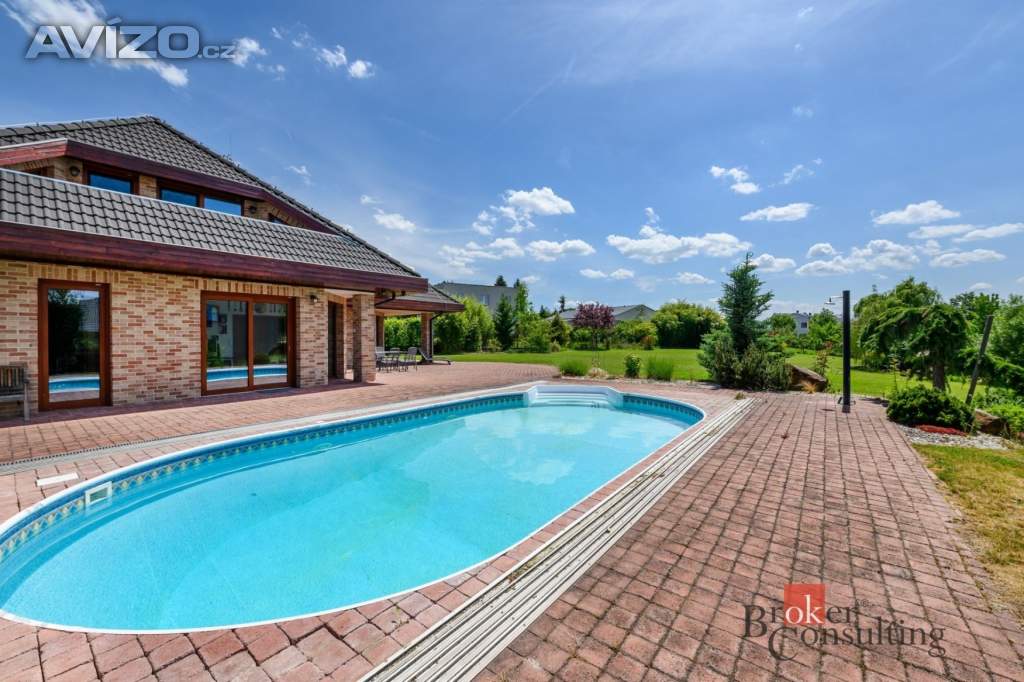 Foto inzerátu Prodej rodinného domu 372 m², Štěnovice