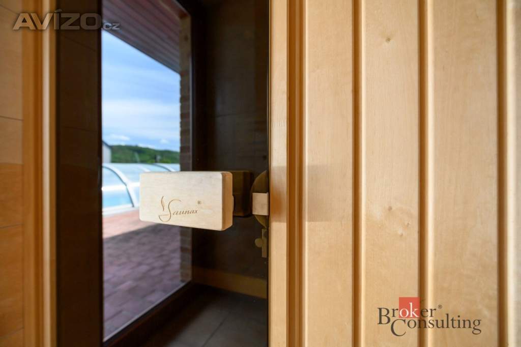 Foto inzerátu Prodej rodinného domu 372 m², Štěnovice