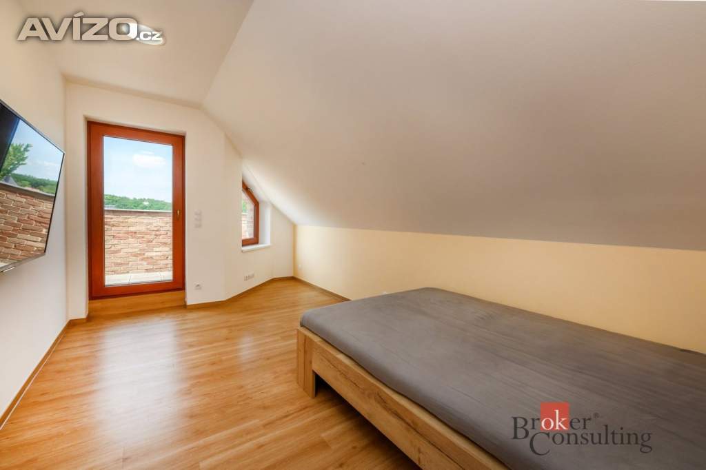 Foto inzerátu Prodej rodinného domu 372 m², Štěnovice