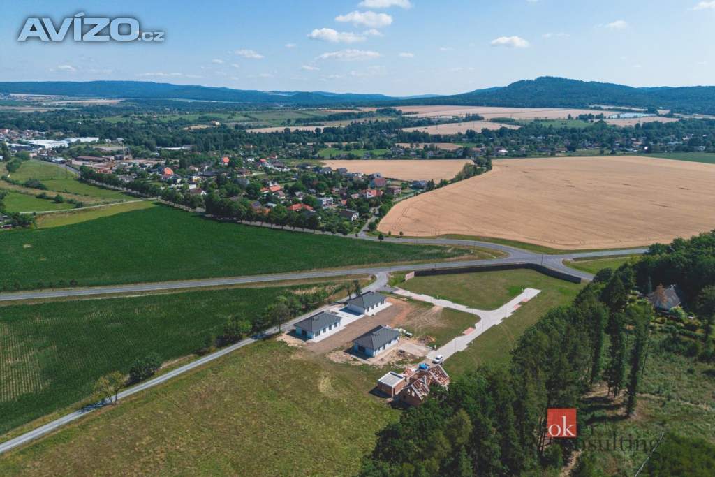 Foto inzerátu Prodej stavebního pozemku 890 m², Kamenný Újezd