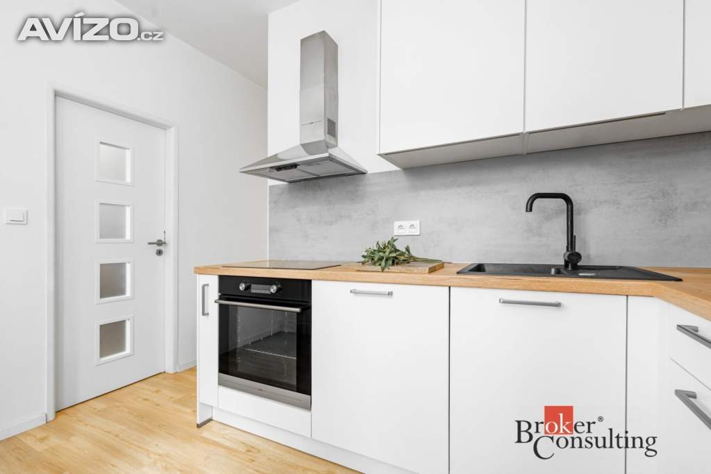 Pronájem bytu 2+1 53 m², Praha