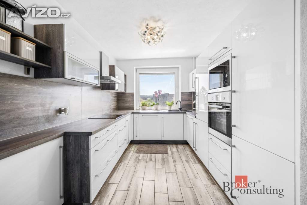 Prodej bytu 3+1 78 m², Chrást