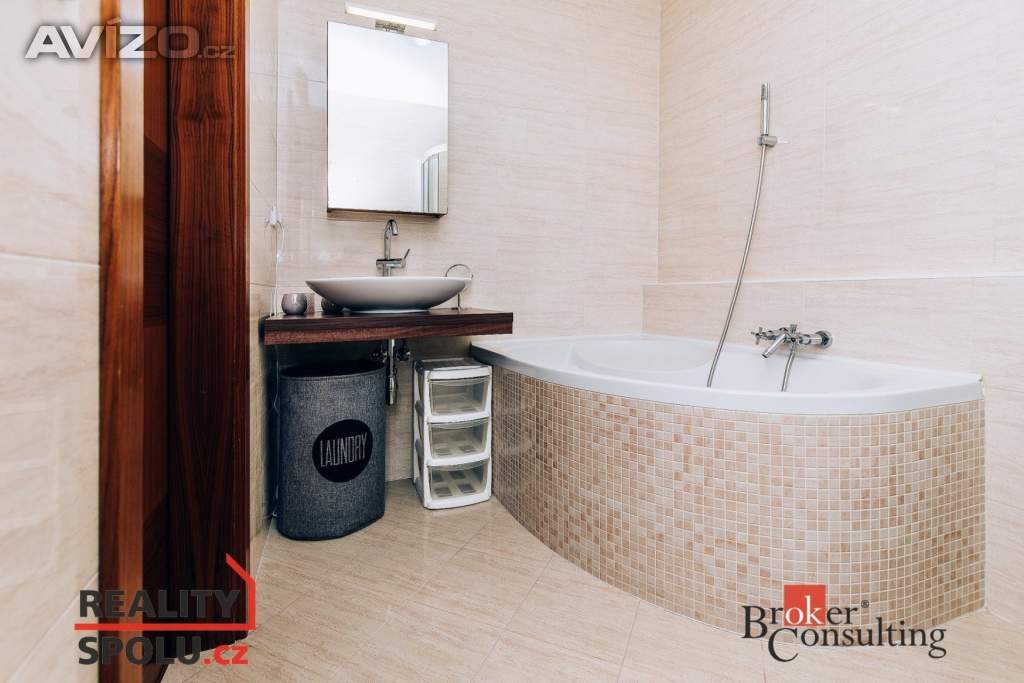 Foto inzerátu Pronájem bytu 3+kk 82 m², Hradec Králové