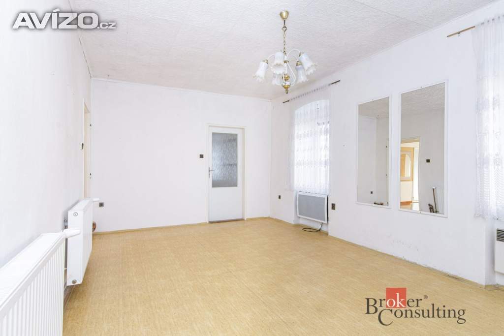 Foto inzerátu Prodej rodinného domu 320 m², Brumovice