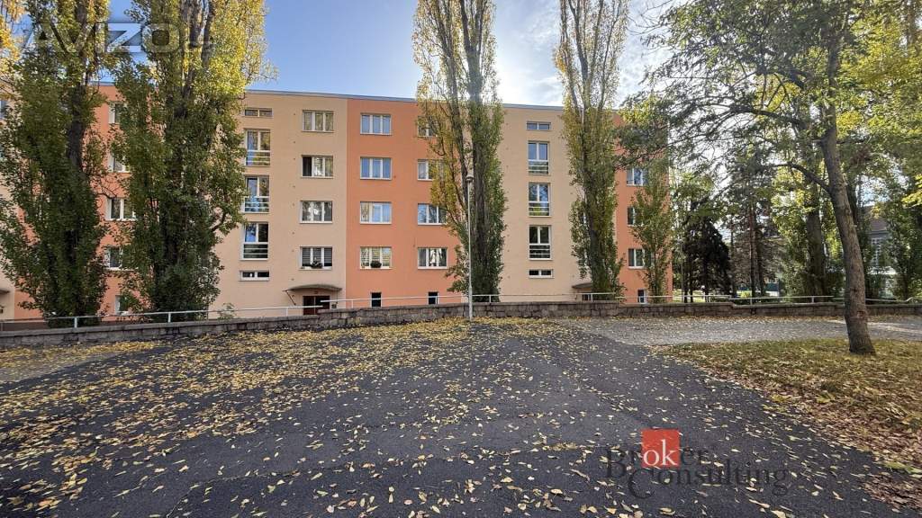 Pronájem bytu 2+1 56 m², Chomutov