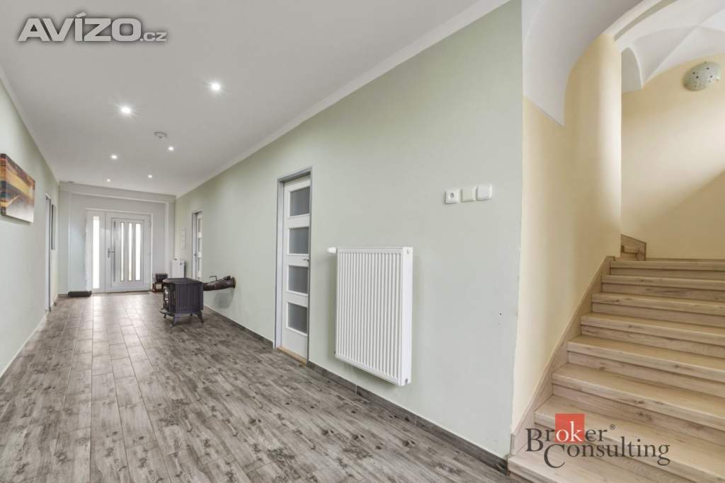 Foto inzerátu Prodej rodinného domu 320 m², Barchov