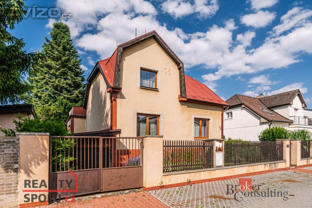 Prodej rodinné domy, 174 m2 - Praha - Suchdol