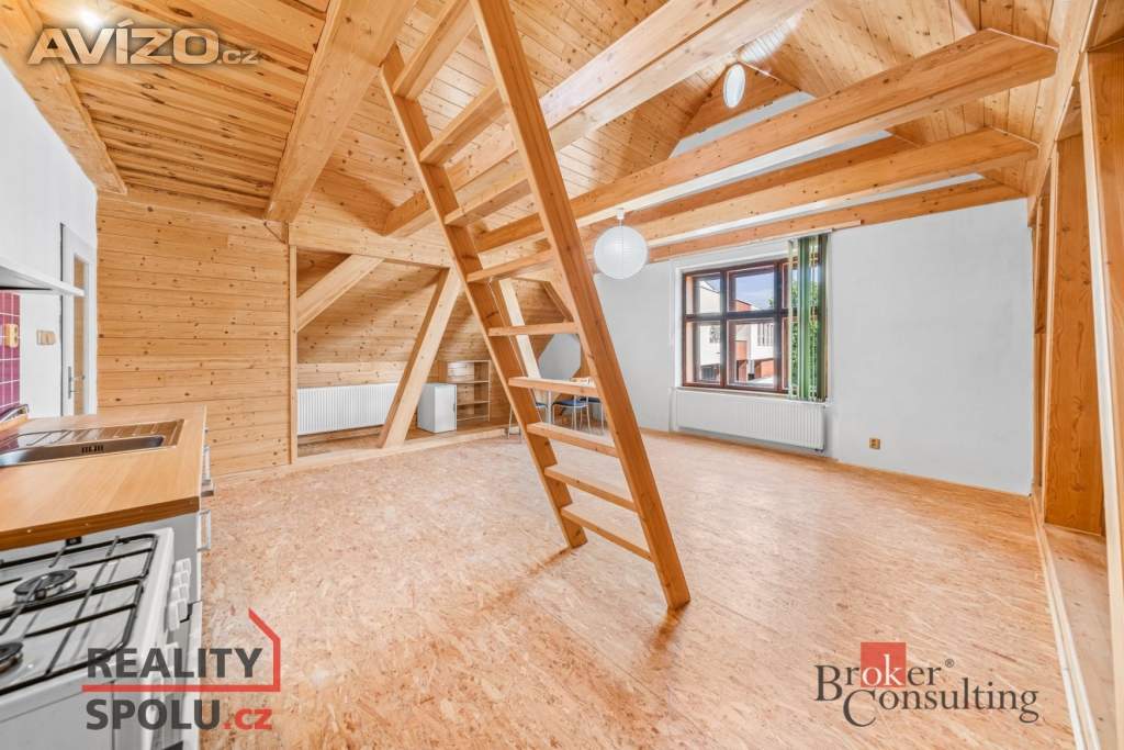 Pronájem byty 1+kk, 71 m2 -