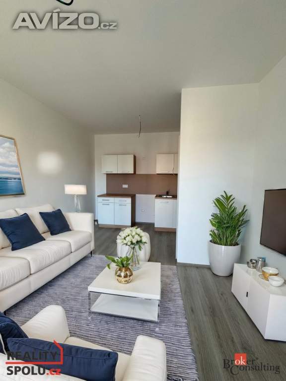 Pronájem byty 1+kk, 28 m2 -