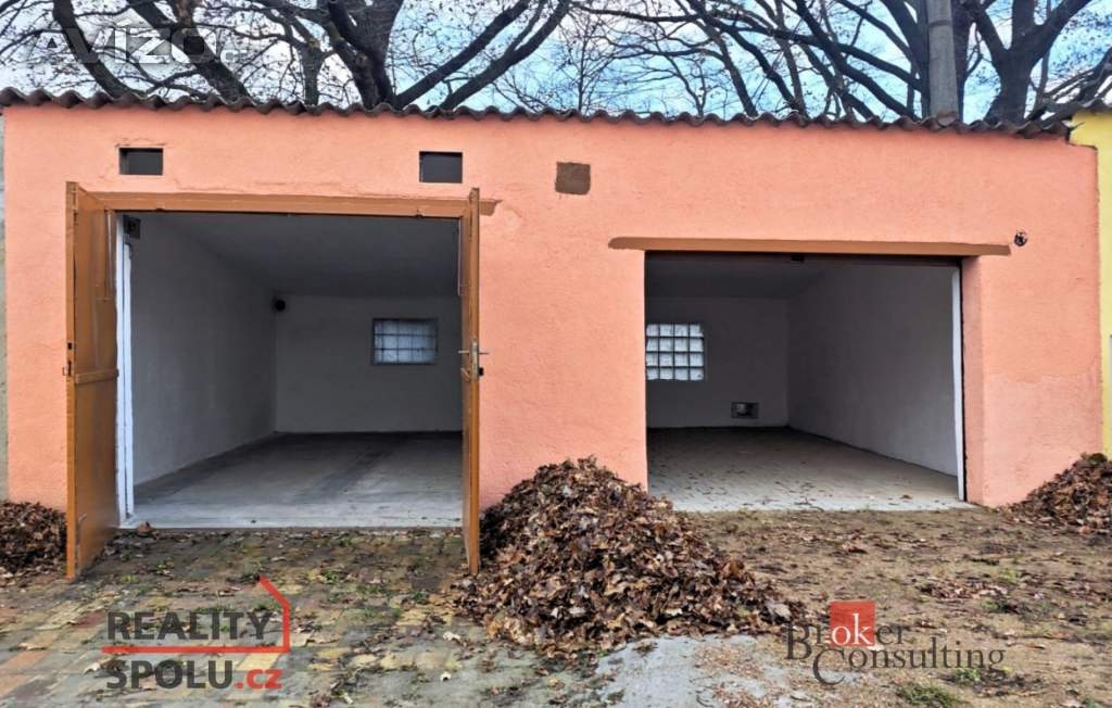 Prodej garáže, 42 m2 - Rokycany