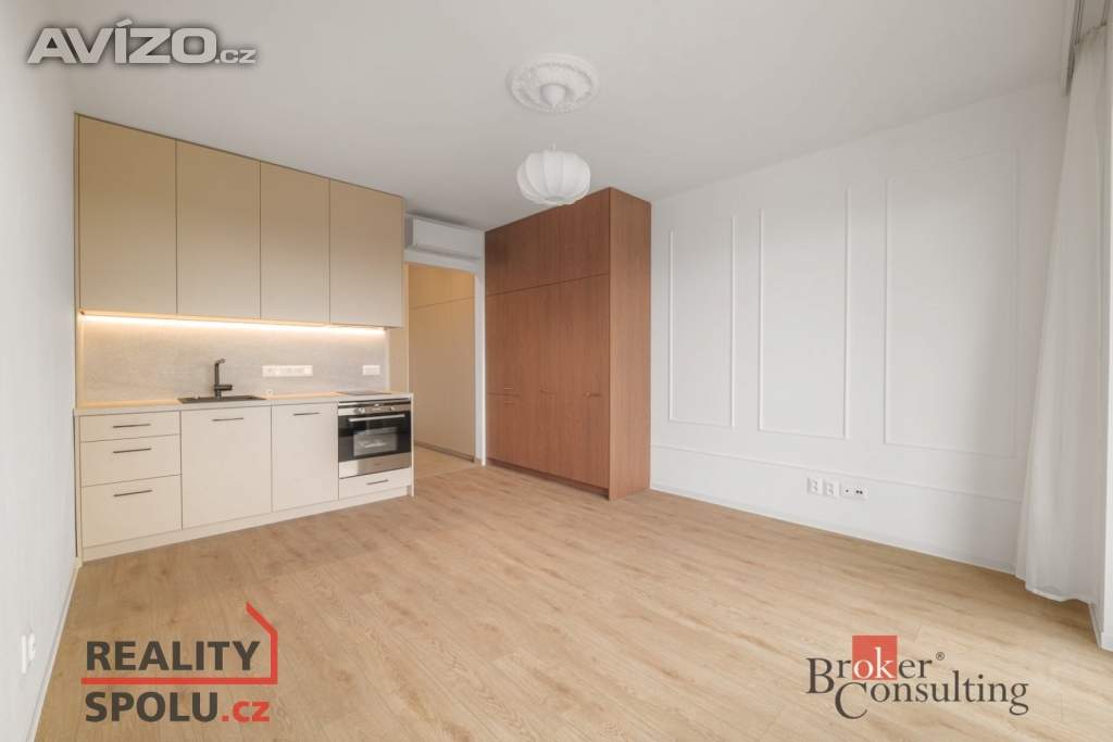 Pronájem byty 1+kk, 34 m2 - Plzeň - Jižní Předměstí