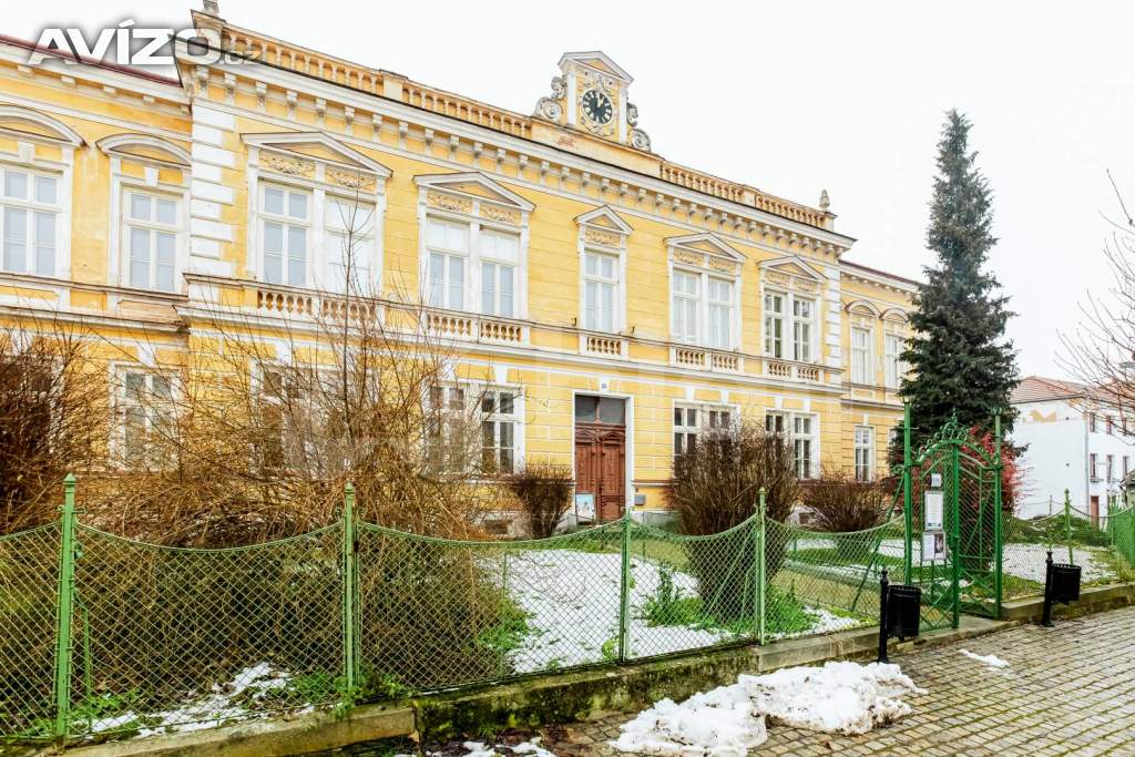 Prodej Institutu Slavonice, pozemek 1652 m2