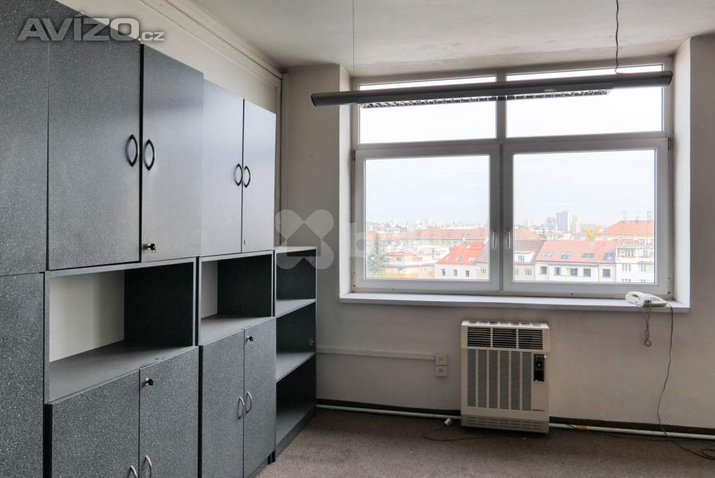 Pronájem kanceláře 165,5 m2, Strašnice.