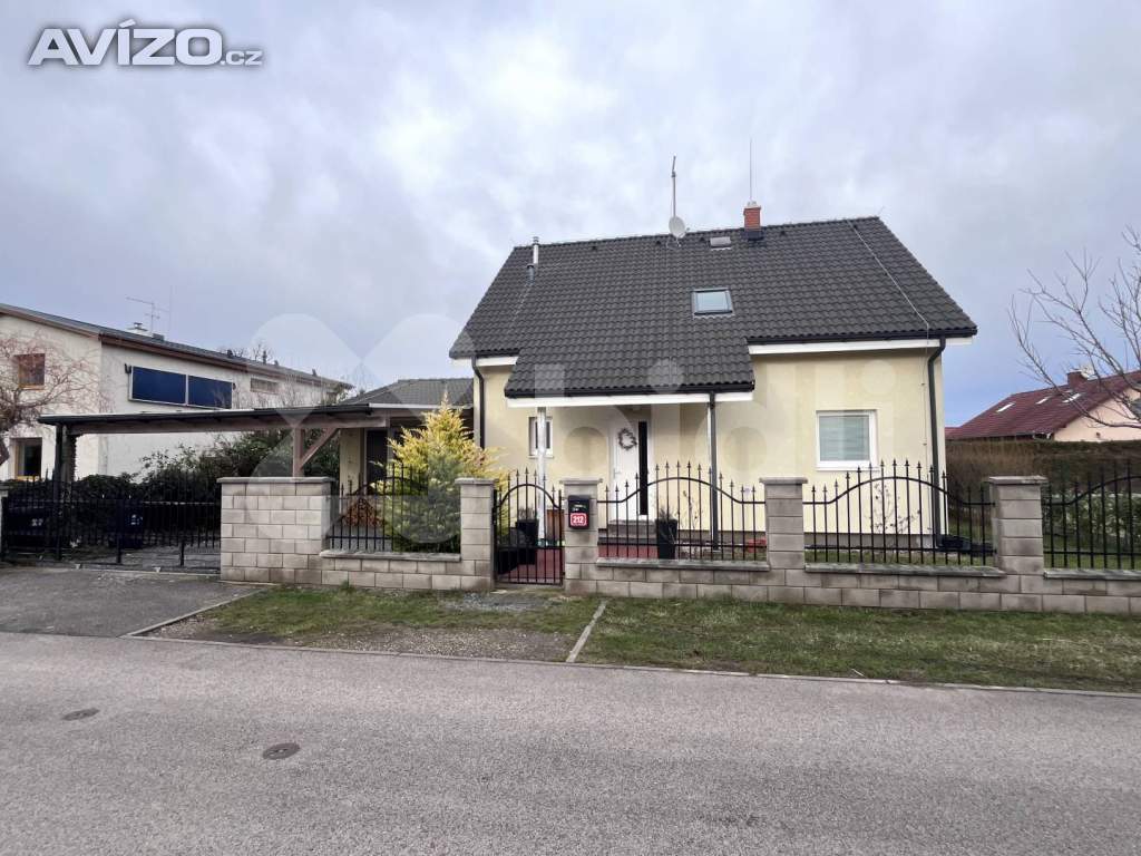 Prodej prostorného RD 4+kk v obci Dřevčice