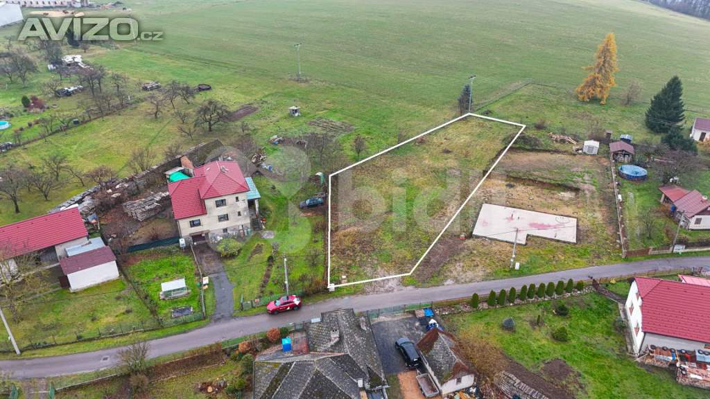 Prodej pozemku 1250m2, Hoješín - Seč