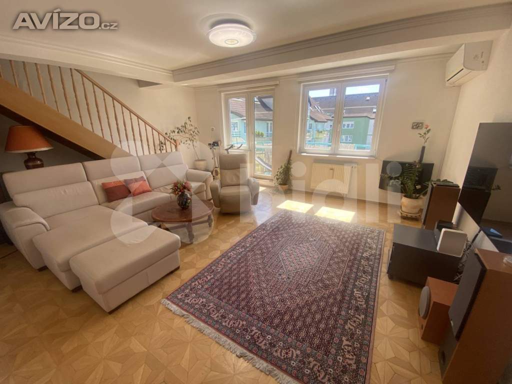 3+1 s balkonem 117m2 a garáží u Kunratického lesa
