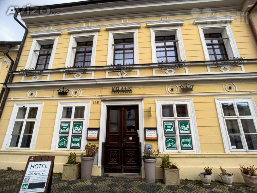 Prodej zavedeného hotelu s 20 pokoji a kompletním zázemím - užitná plocha 900 m²