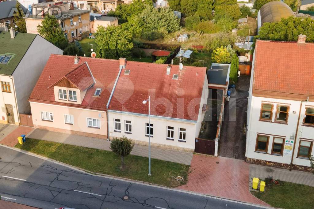 Prodej, Rodinný dům se zahradou, garáž, půda k vestavbě, Pražské Předměstí, Hradec Králové