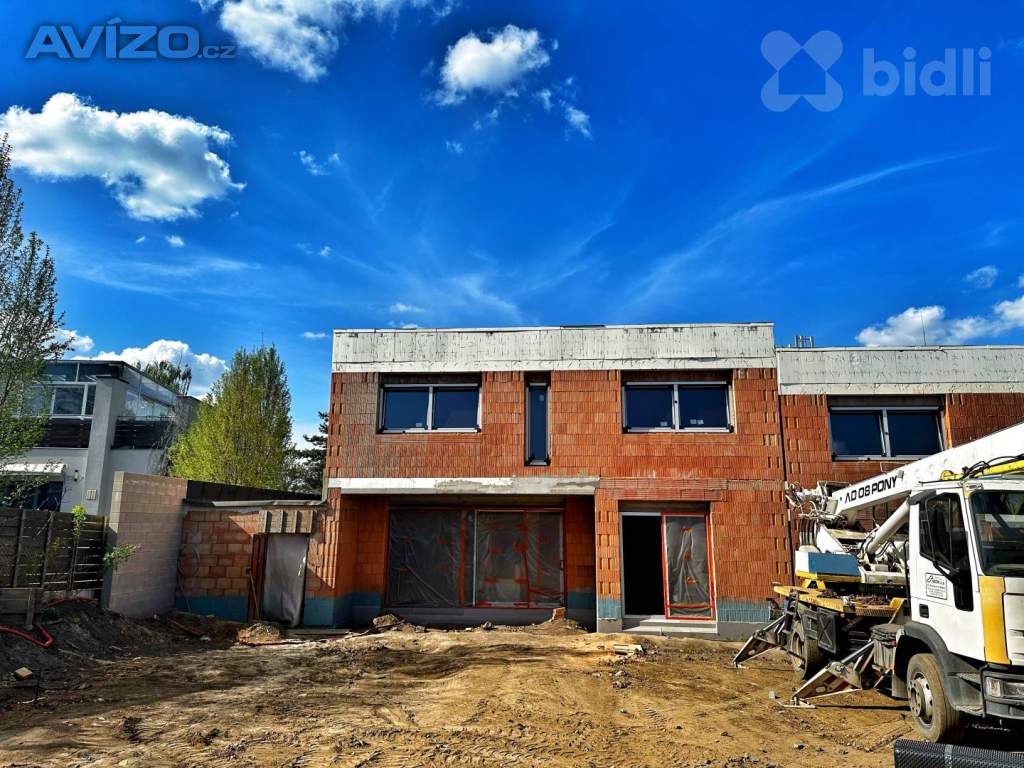 Prodej rodinného domu 5+kk, s užitnou plochou 224 m2 a pozemkem 354 m2
