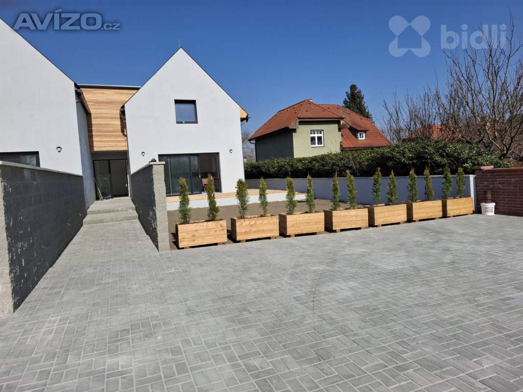 Prodej 4+kk, UP 107 m2, zahrada 229 m2, Praha 9-Běchovice